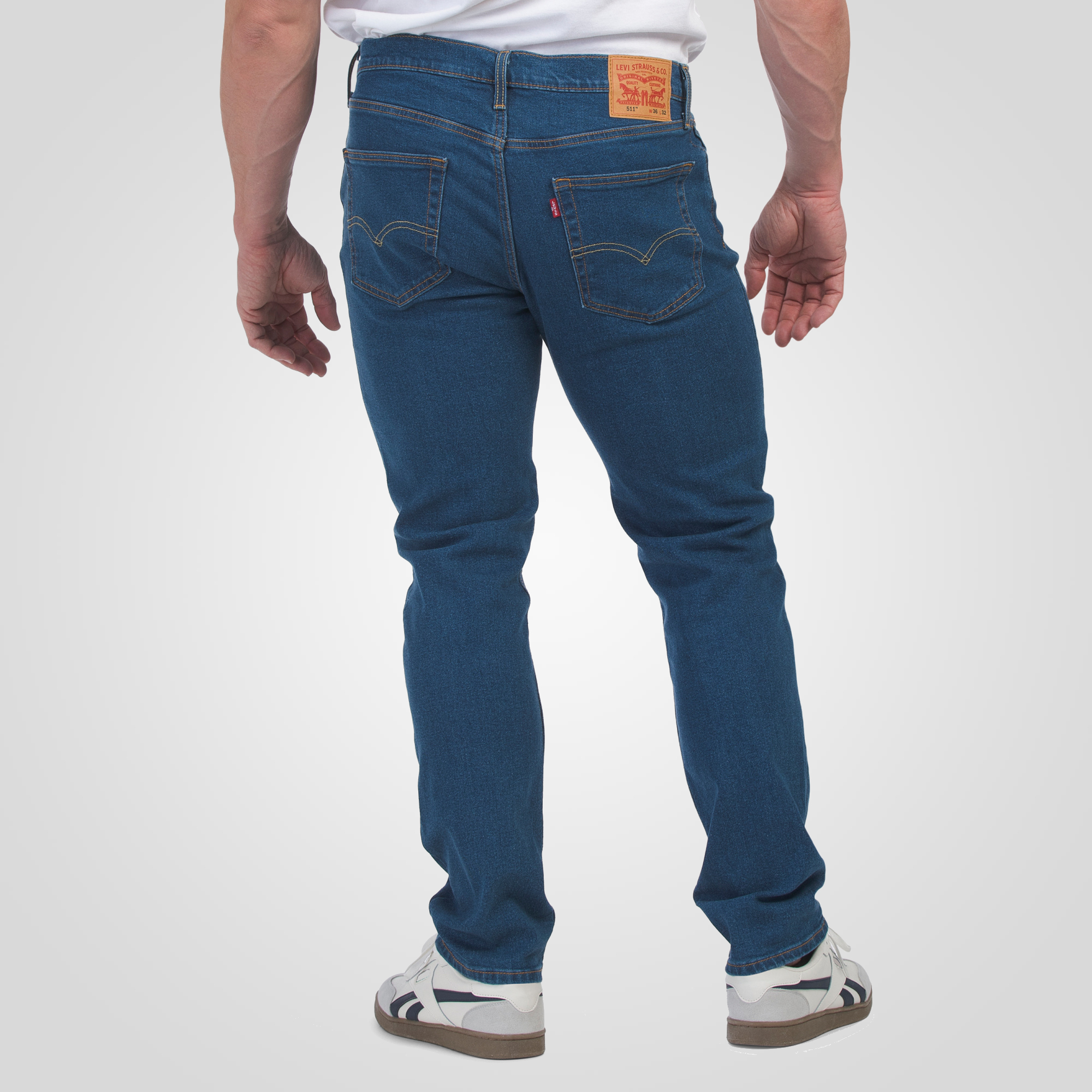 Оригінальні чоловічі джинси Levi’s 511 Slim Fit у кольорі Indigo, вид ззаду